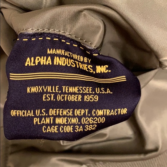 Alpha Industries Women’s XS bomber jacket - Picture 7 of 8